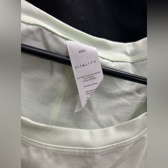 Vitality Versa Light Green Casual Full T-Shirt - Picture 2 of 9